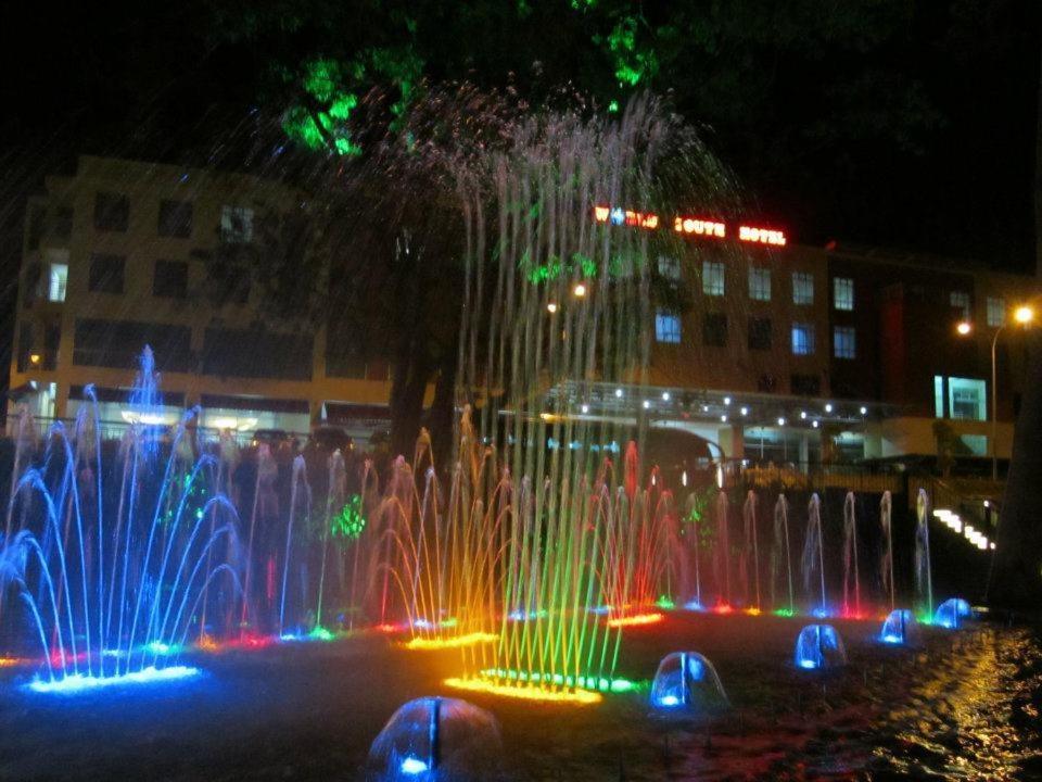 World Youth Hotel Ayer Keroh Eksteriør billede