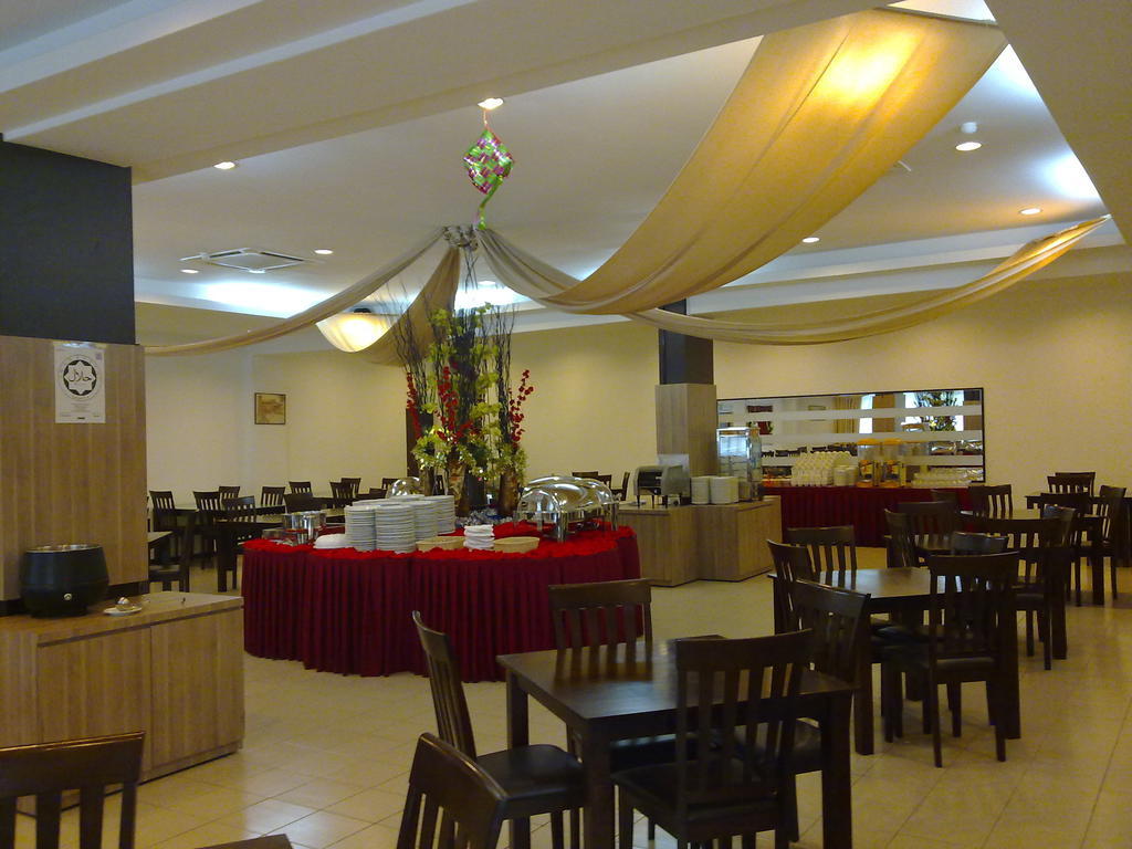 World Youth Hotel Ayer Keroh Eksteriør billede