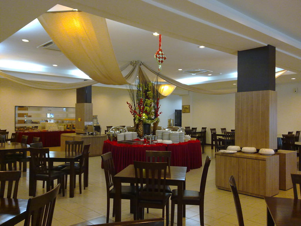 World Youth Hotel Ayer Keroh Eksteriør billede
