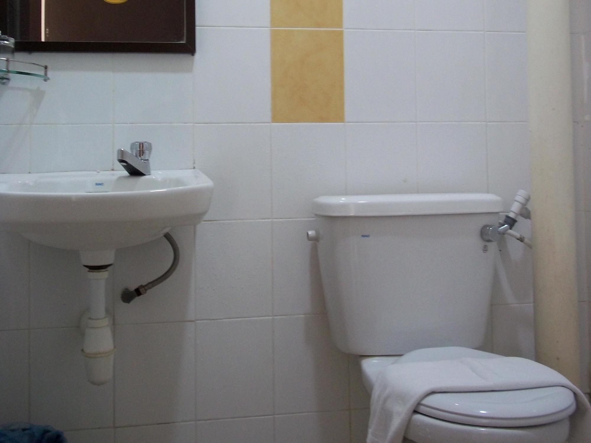 World Youth Hotel Ayer Keroh Eksteriør billede