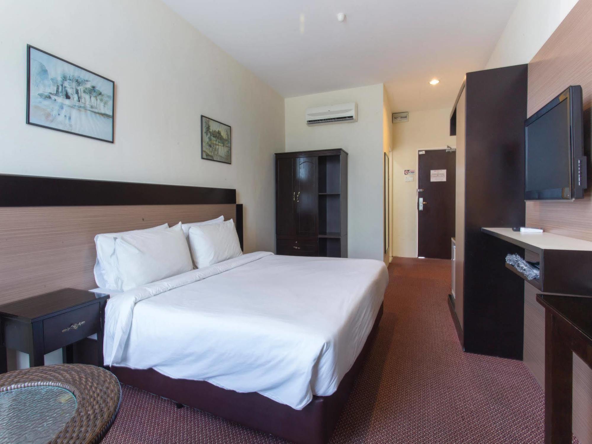 World Youth Hotel Ayer Keroh Eksteriør billede