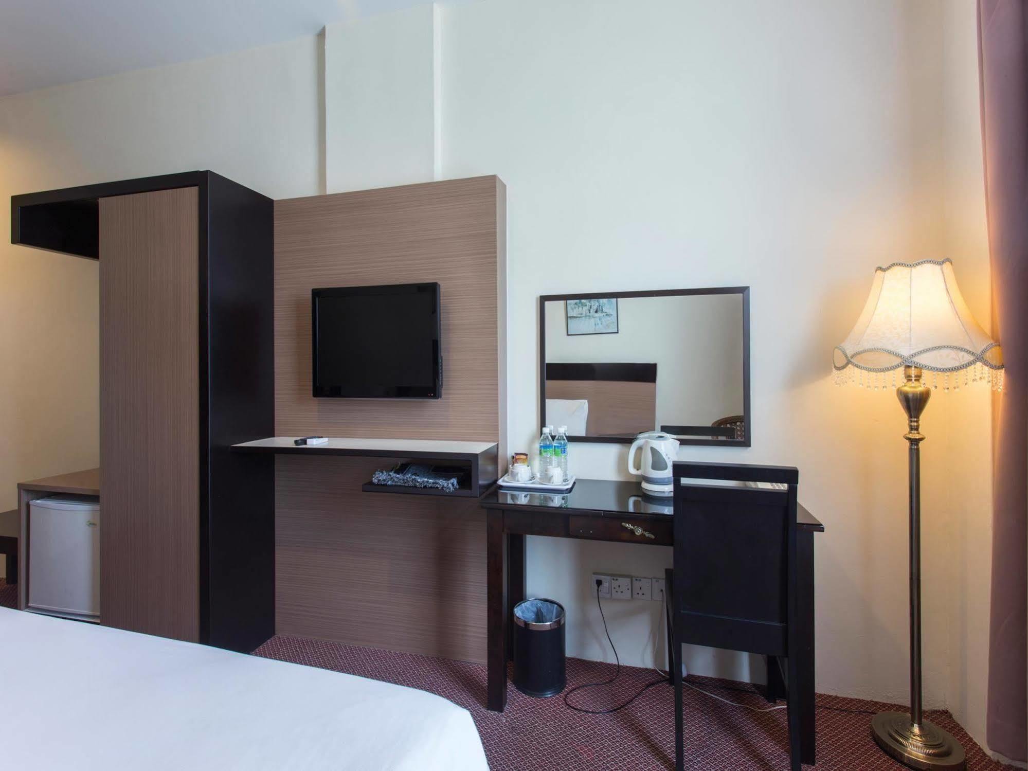 World Youth Hotel Ayer Keroh Eksteriør billede