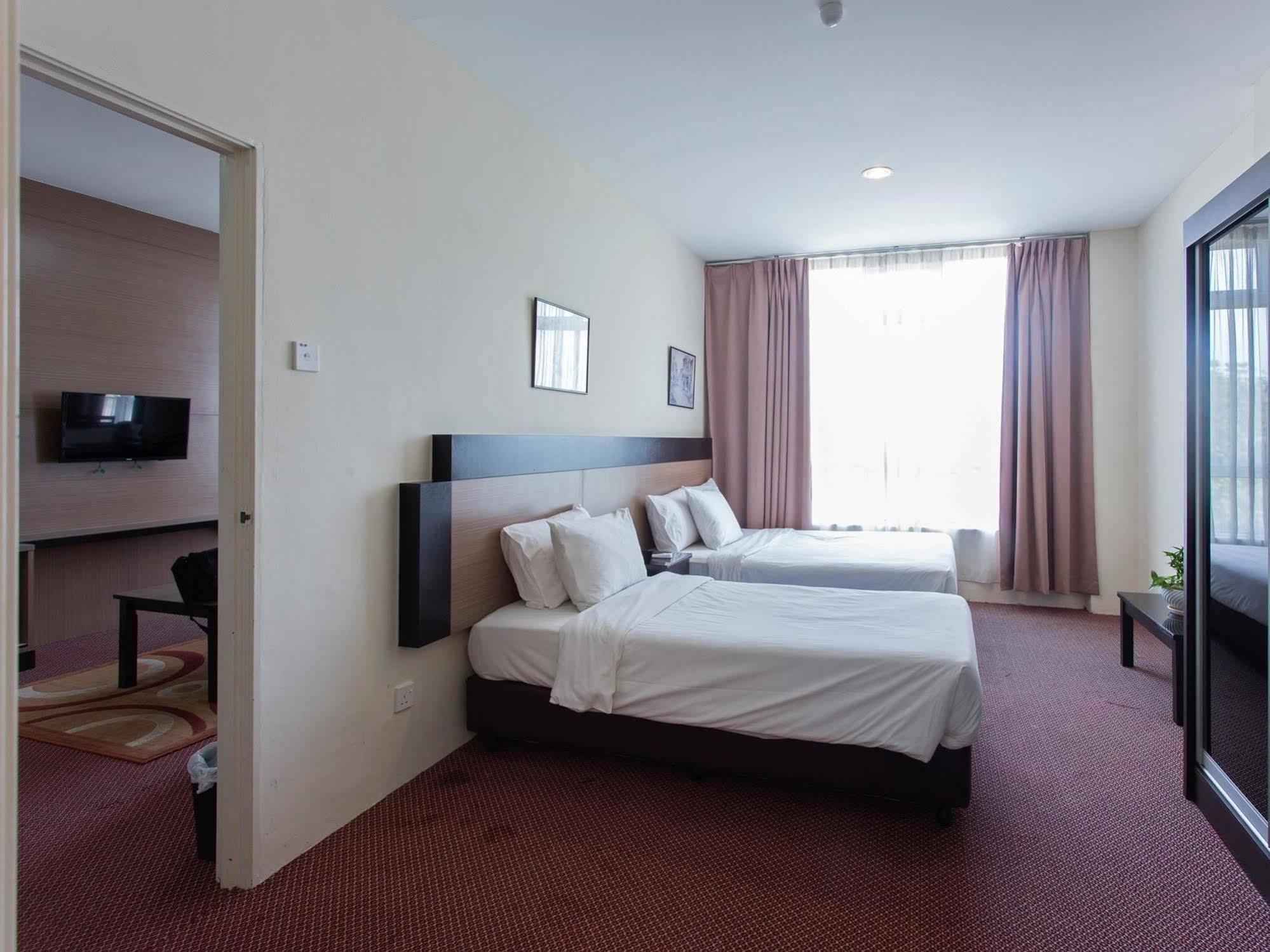 World Youth Hotel Ayer Keroh Eksteriør billede