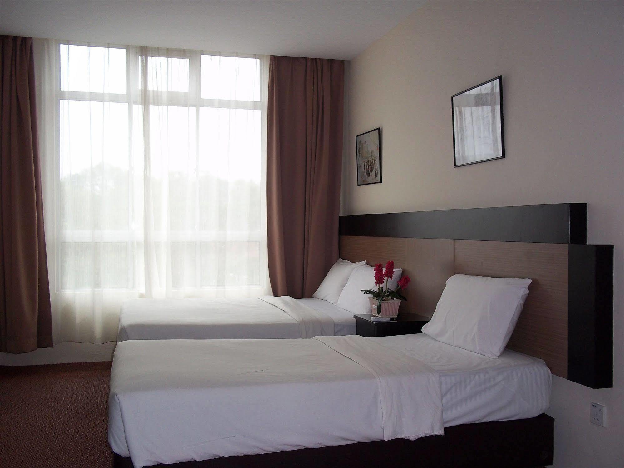 World Youth Hotel Ayer Keroh Eksteriør billede